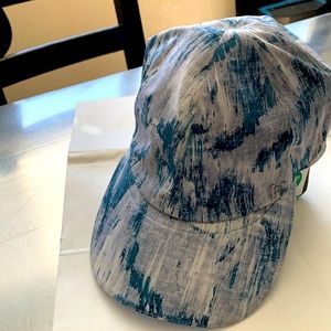 Lululemon hat